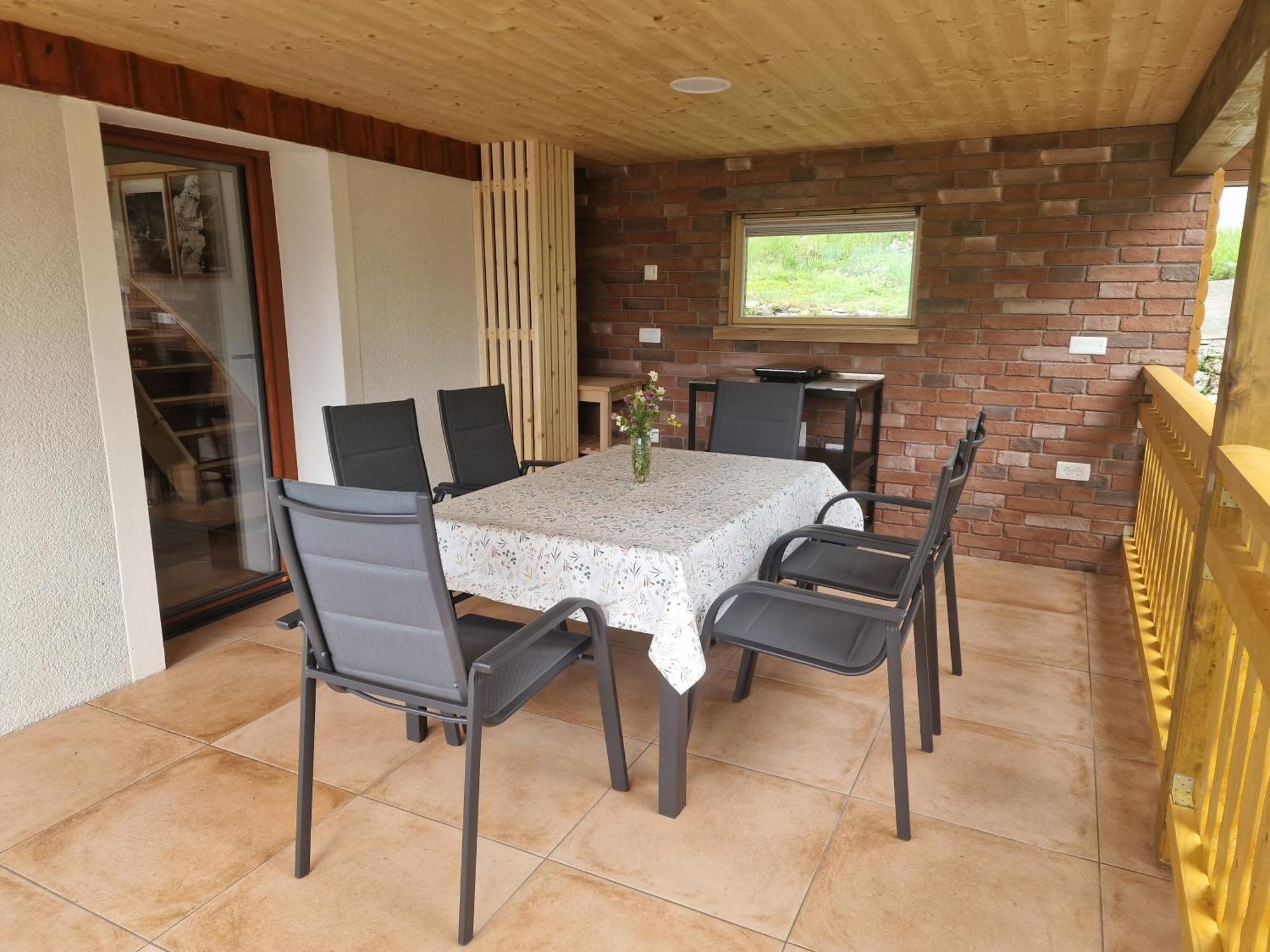 Holiday home Pocitniska Hisa Mlekarna Grant *