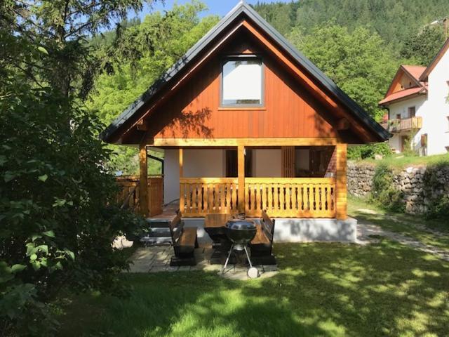 Pocitniska Hisa Mlekarna Grant Holiday home *
